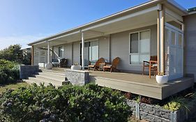 Coorong Lakeside Cottage